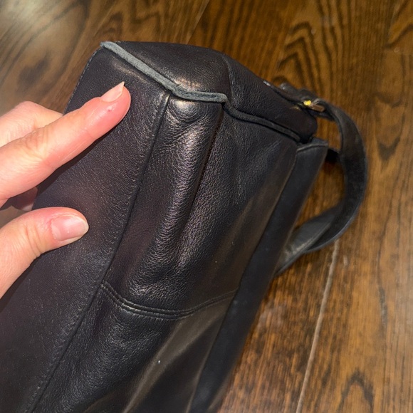 Etienne Aigner black leather crossbody shoulder bag 9.5X6.5 - Picture 7 of 7